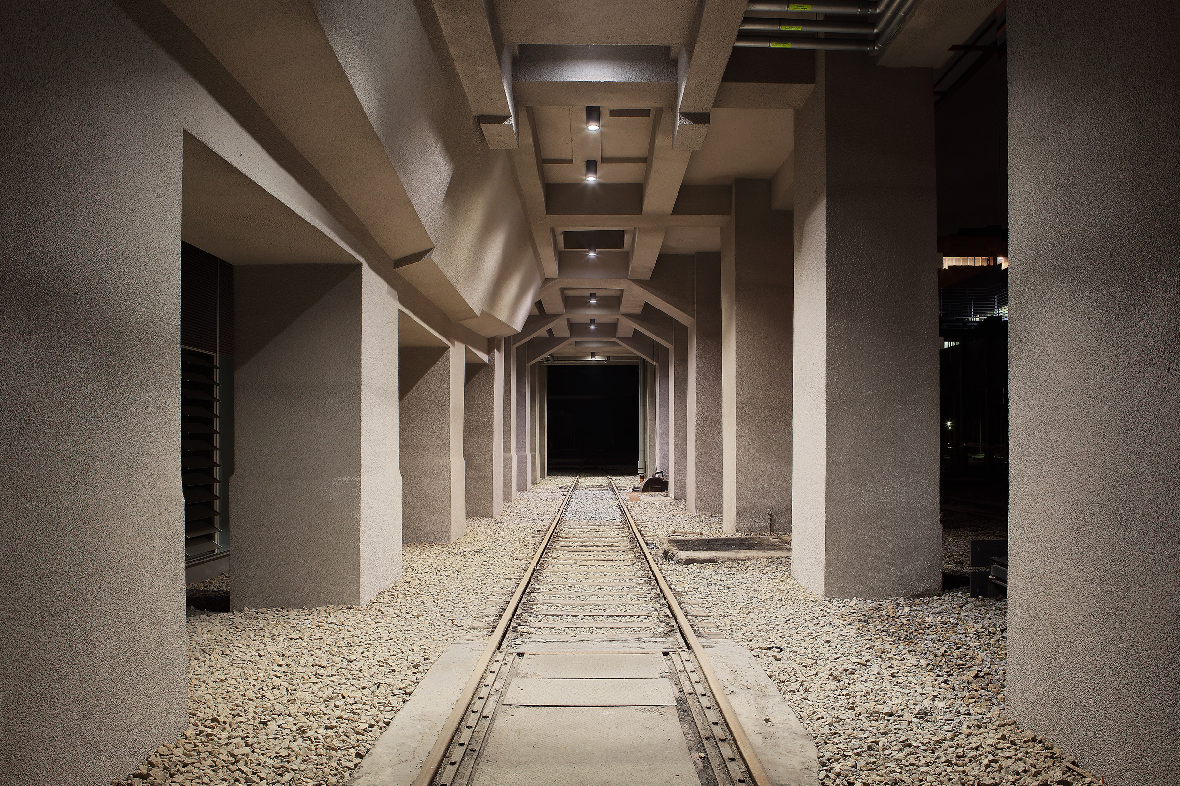 Welterbe Zeche Zollverein – Unter der Kohlenwäsche II.jpg