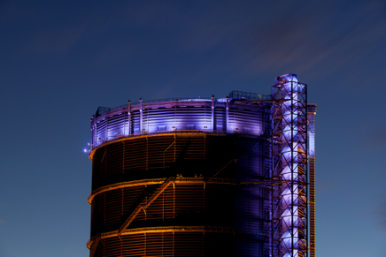 Gasometer – NACKT III.jpg