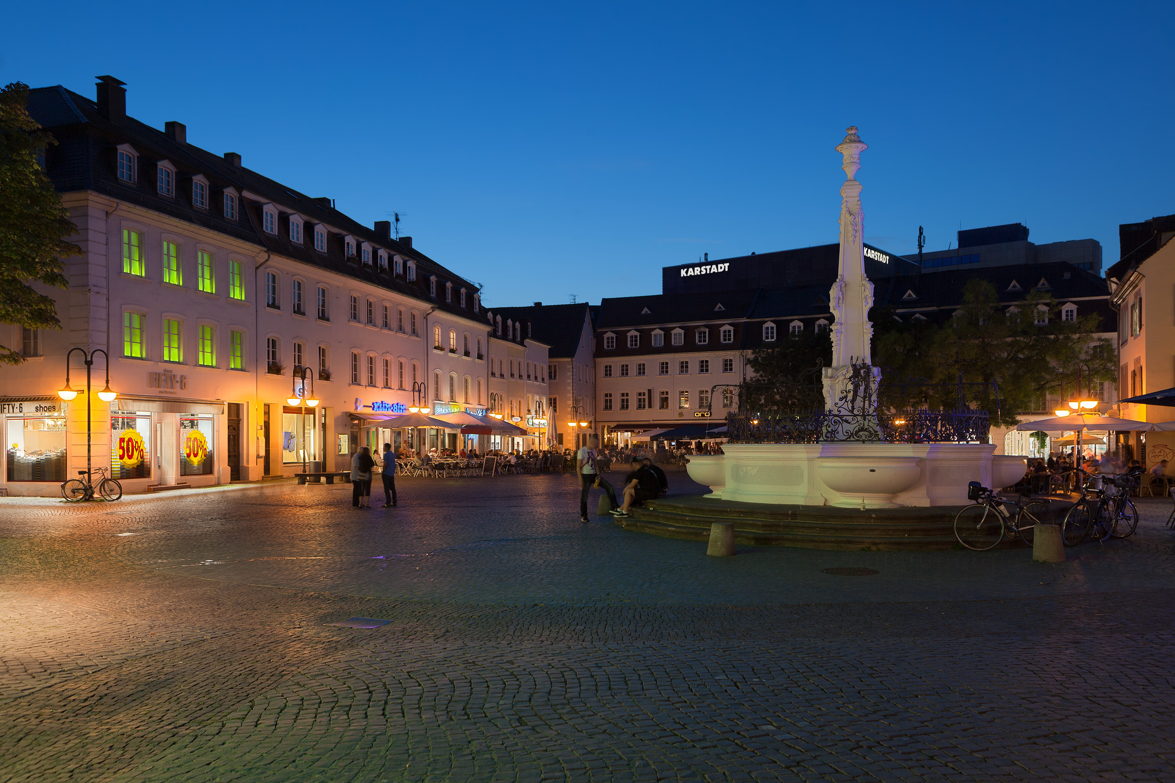 St. Johanner Marktbrunnen II.jpg