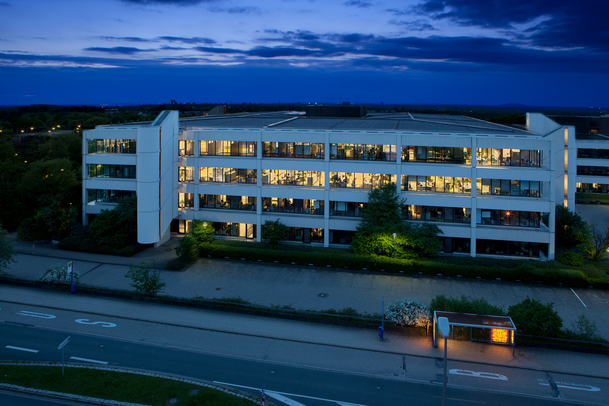 Karstadt I - Bürogebäude.jpg