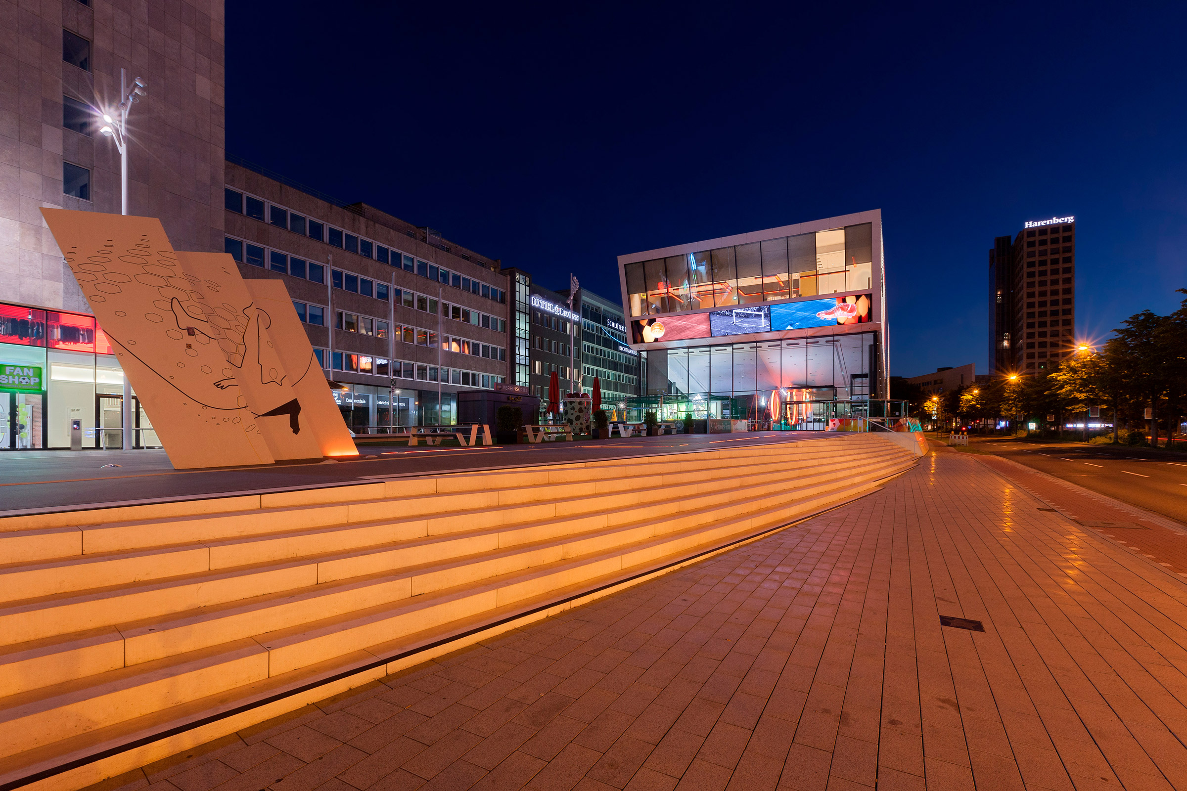 Deutsches Fussballmuseum in Dortmund I.jpg