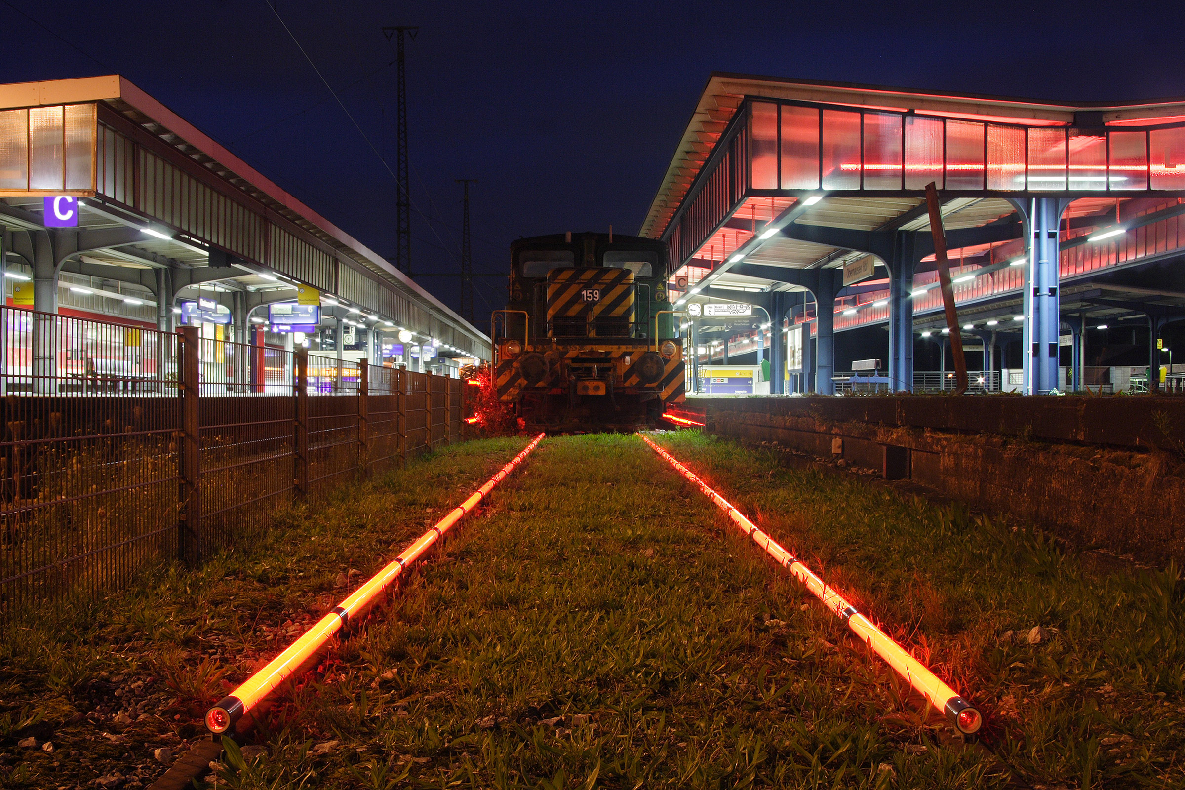 Die Lichtinstallation – Museumsbahnsteig Oberhausen III - 2007.jpg