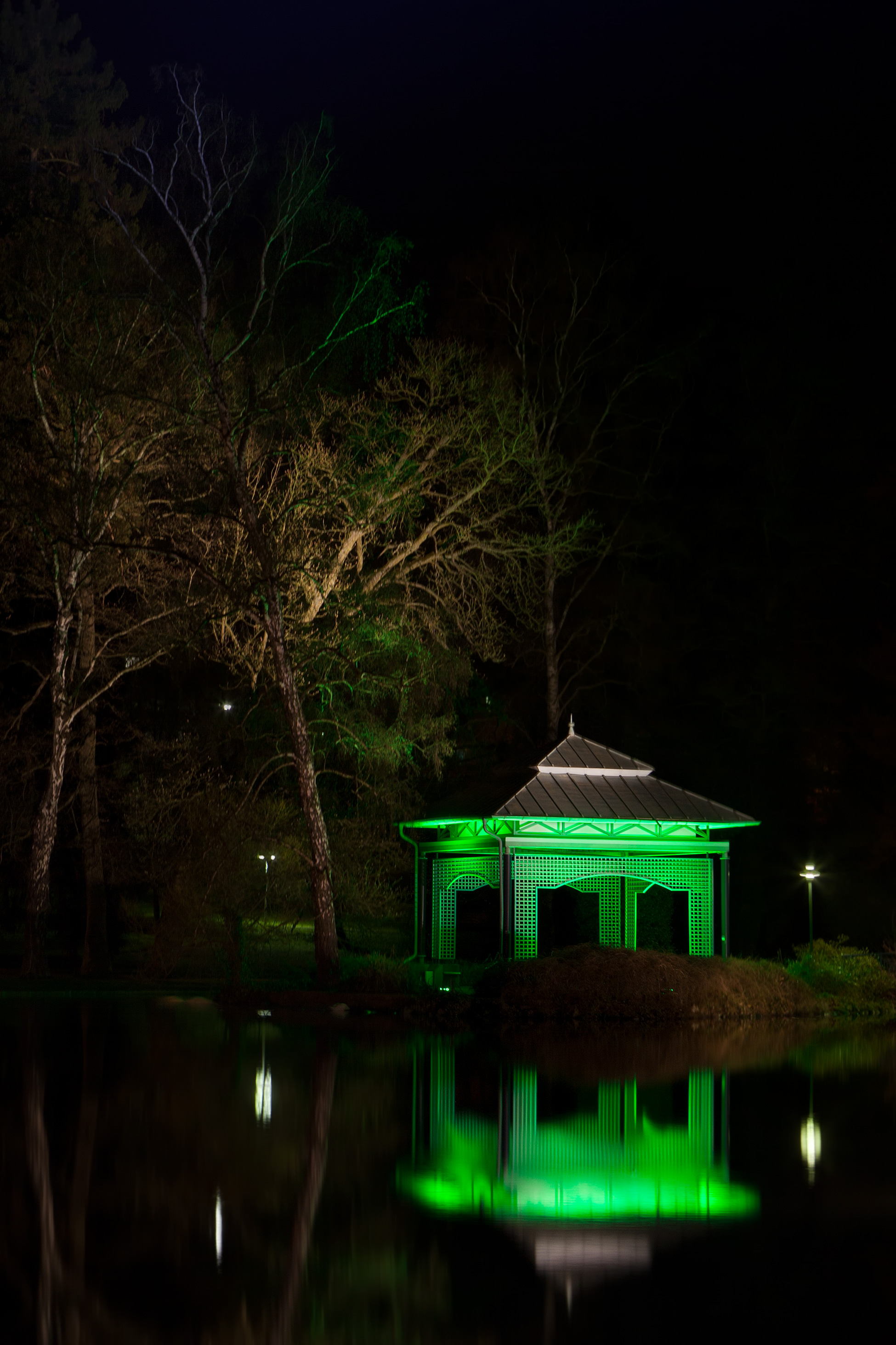 Eine Studie in Grün II – Der Pavillon im Kurpark Rheinhardshausen