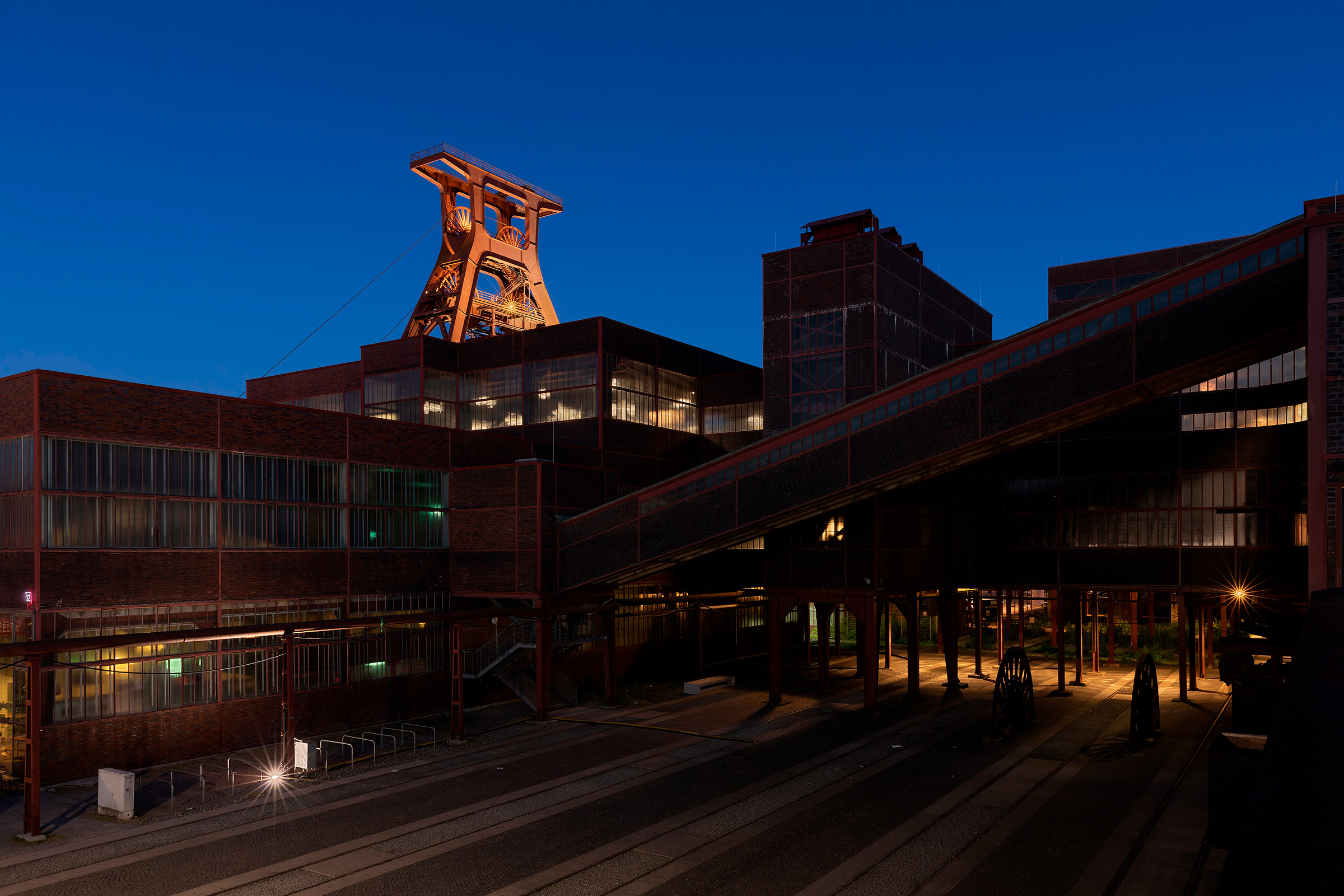Zeche Zollverein – Rückseite Schacht XII (1)